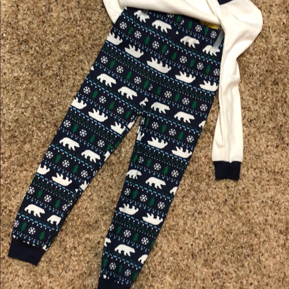 🆕 PJs - Picture 3 of 3